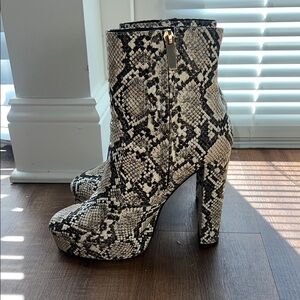 ALDO Snakeskin Patterned Women's Ankle Booties